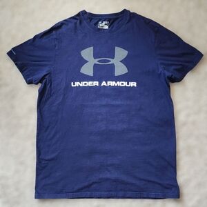 ​Under Armour Large Navy Blue HeatGear T-shirt